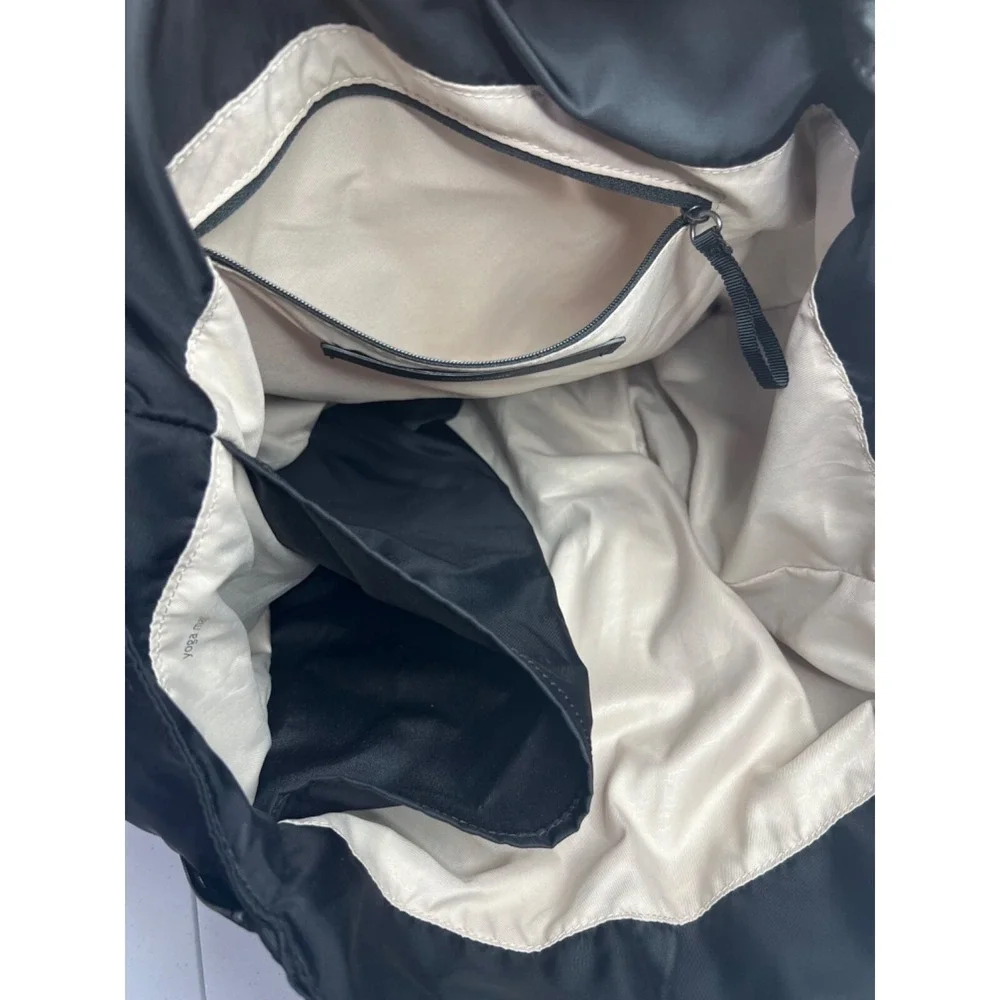 Lululemon Bring It Om Tote Bag Black Expandable Gym Yoga